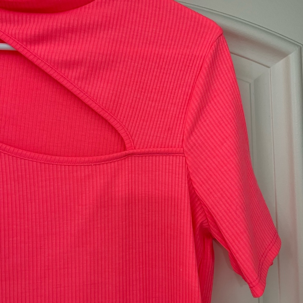 Neon Top - Picture 4 of 5